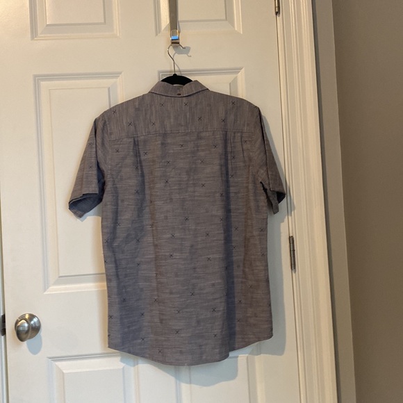 Hurley collared button down - Picture 2 of 6